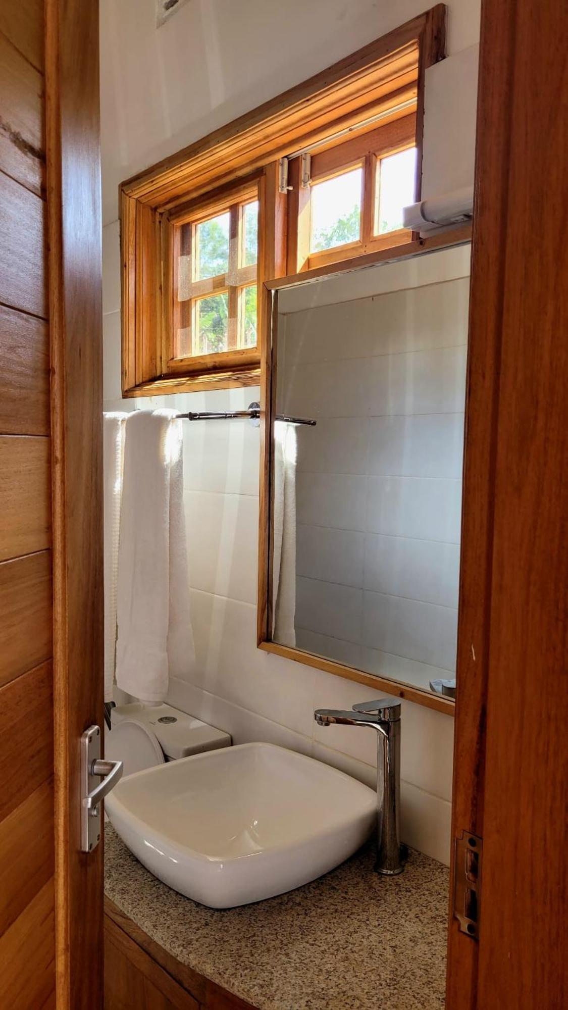Babylon Lodge Marangu Екстериор снимка