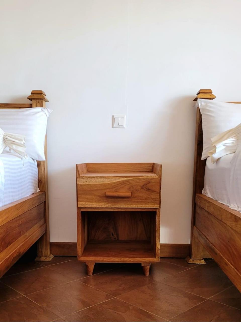 Babylon Lodge Marangu Екстериор снимка