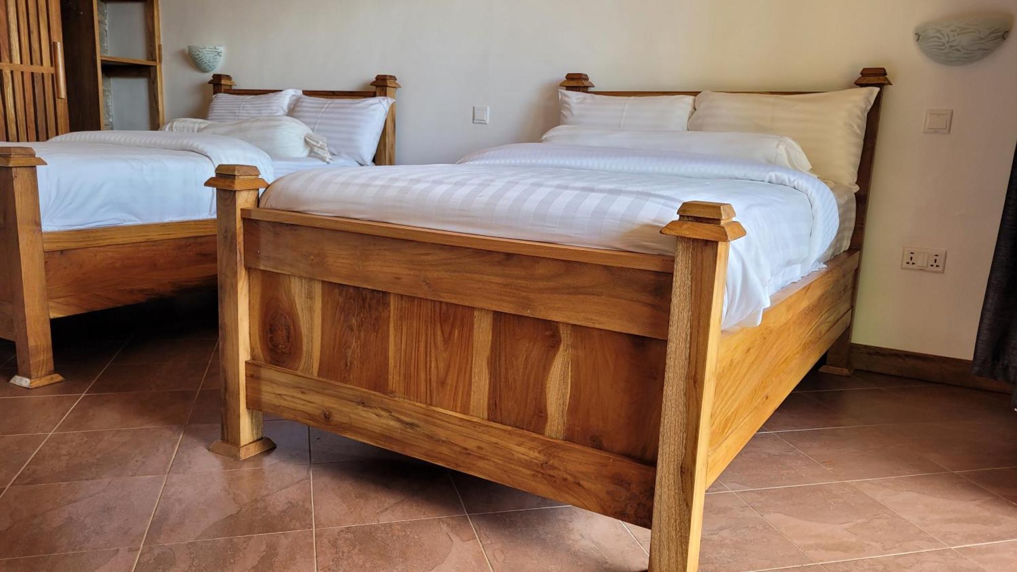 Babylon Lodge Marangu Екстериор снимка