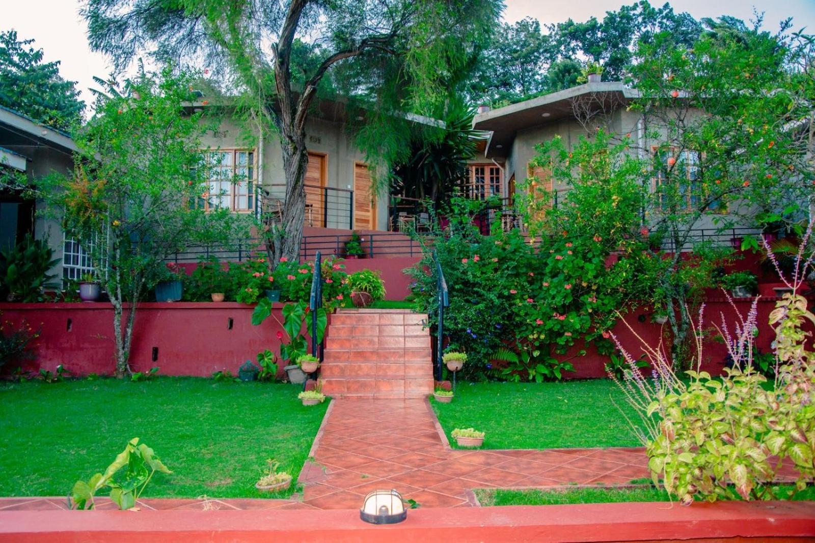 Babylon Lodge Marangu Екстериор снимка